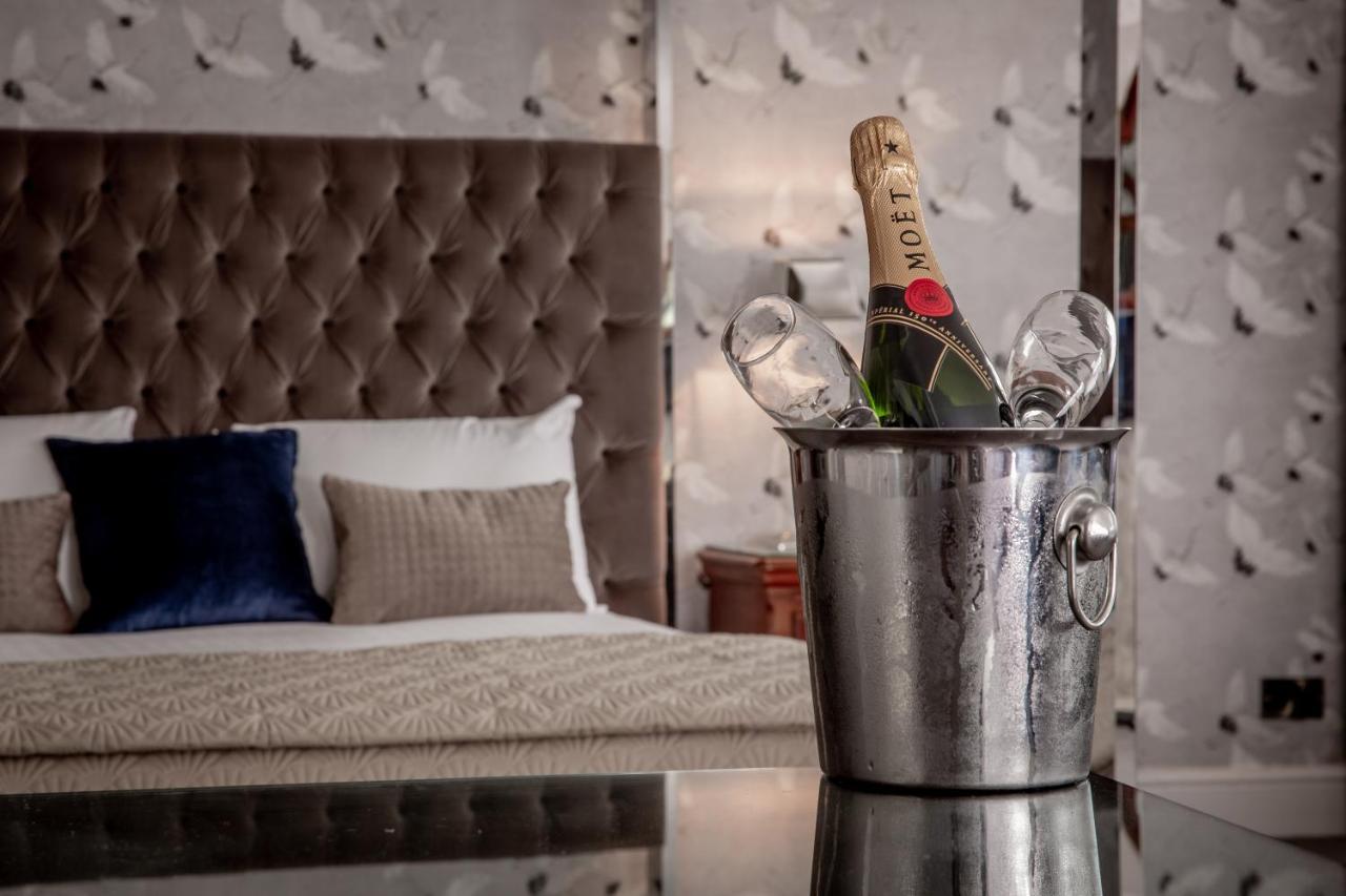 Bredbury Hall Hotel 스톡포트 외부 사진