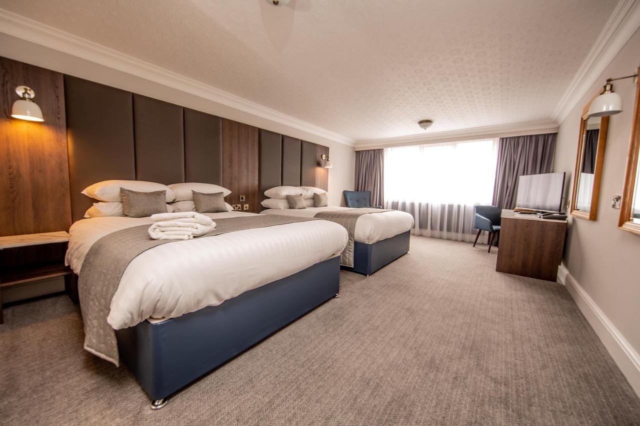 Bredbury Hall Hotel 스톡포트 외부 사진