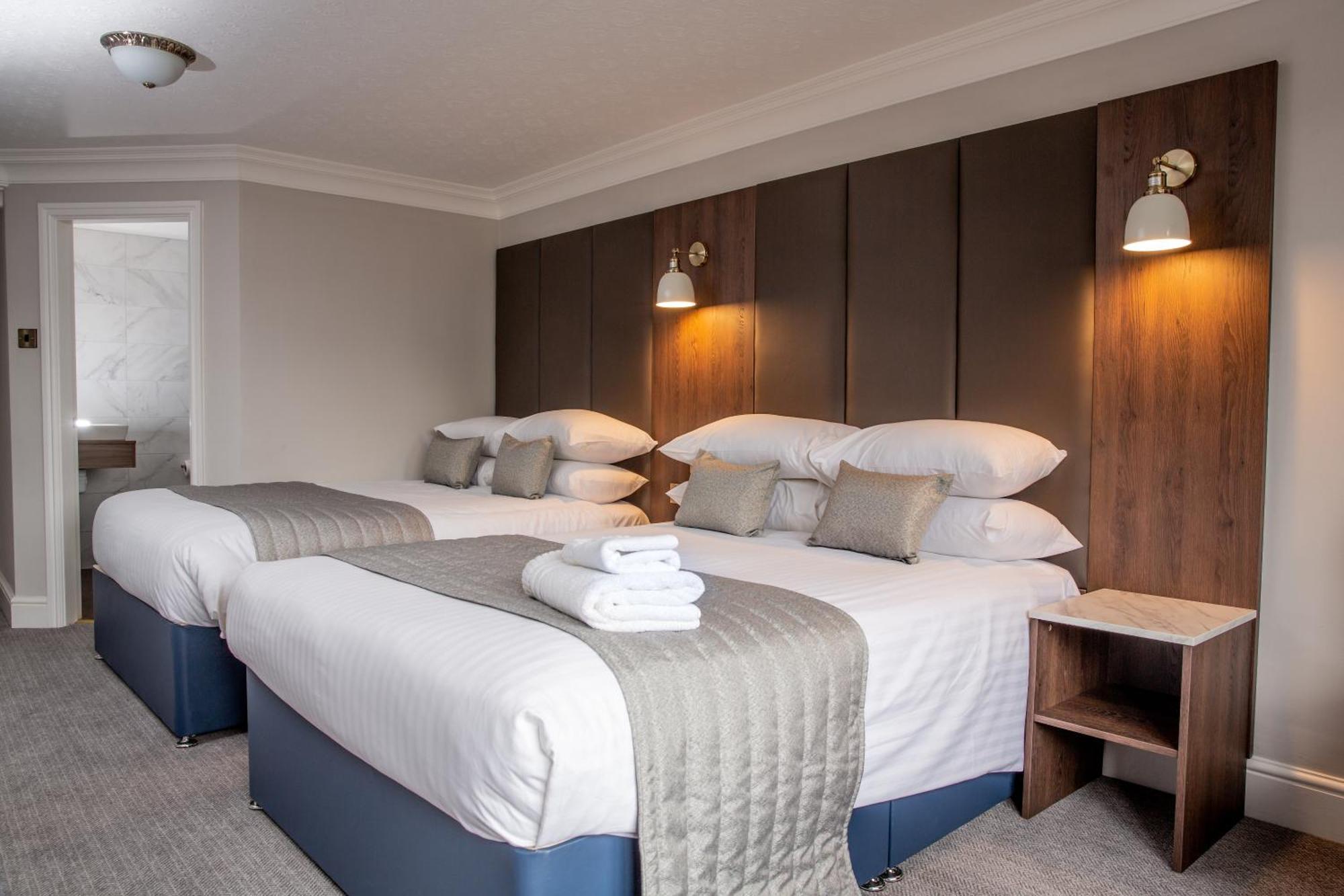 Bredbury Hall Hotel 스톡포트 외부 사진
