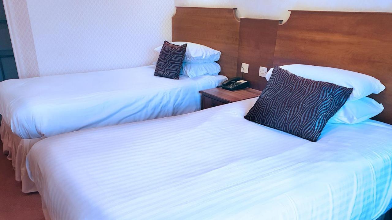 Bredbury Hall Hotel 스톡포트 외부 사진