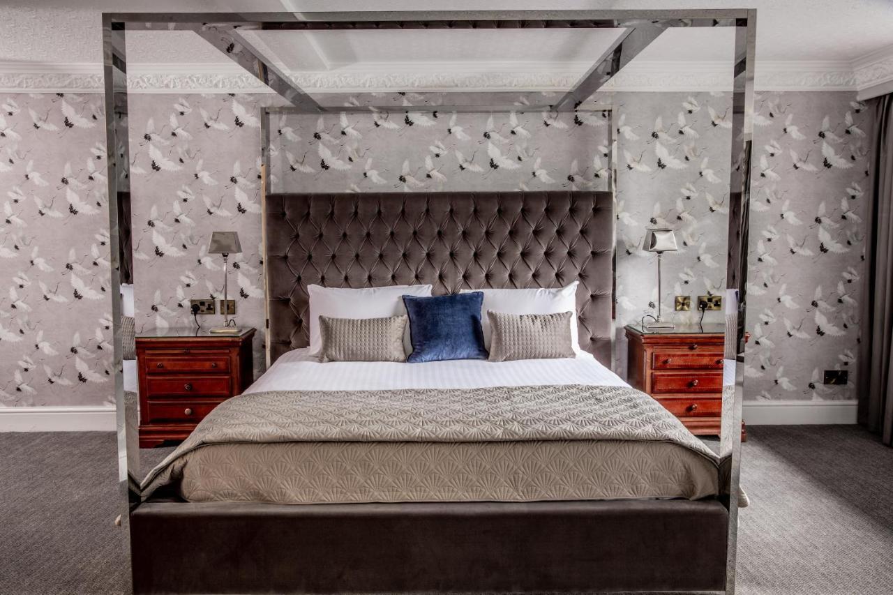 Bredbury Hall Hotel 스톡포트 외부 사진