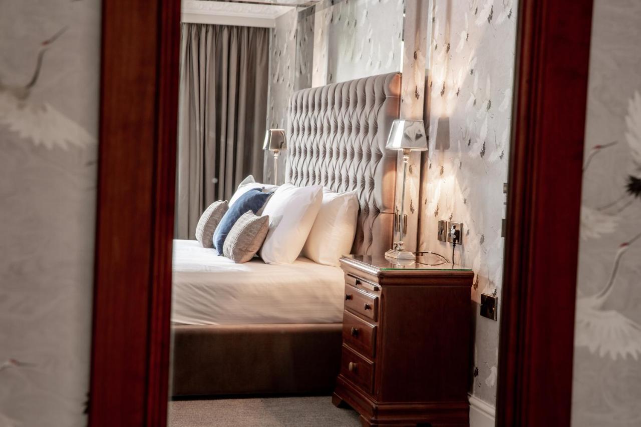 Bredbury Hall Hotel 스톡포트 외부 사진