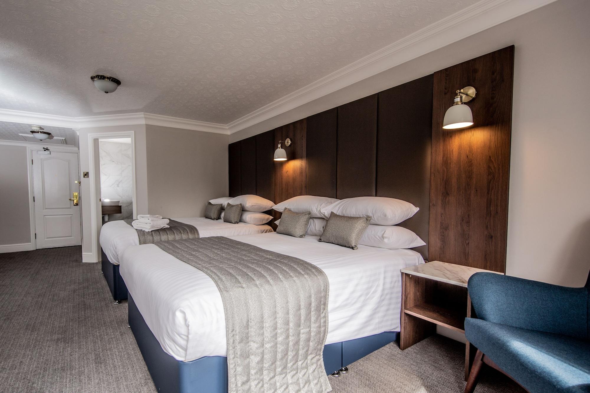 Bredbury Hall Hotel 스톡포트 외부 사진