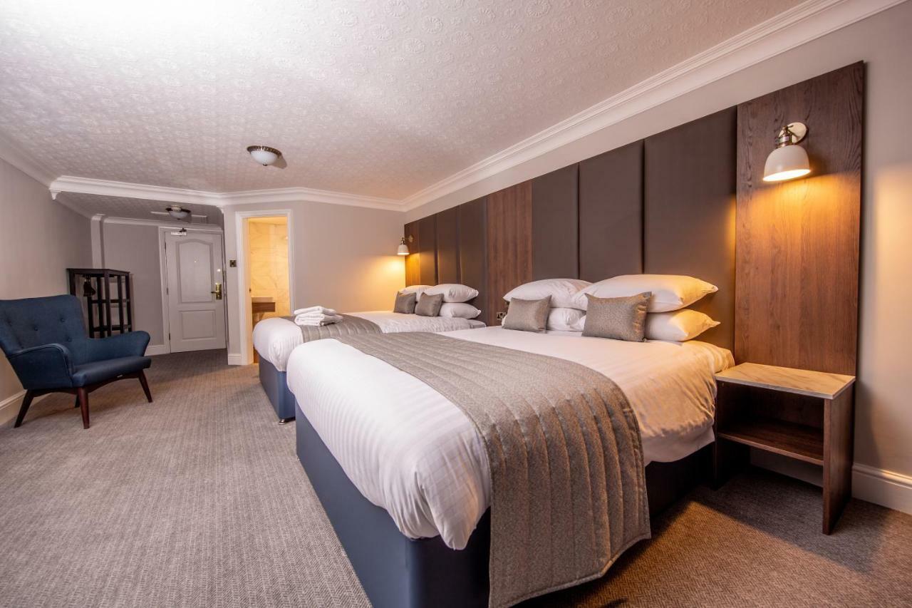 Bredbury Hall Hotel 스톡포트 외부 사진