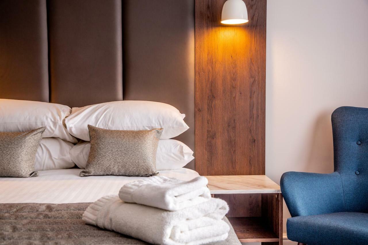 Bredbury Hall Hotel 스톡포트 외부 사진