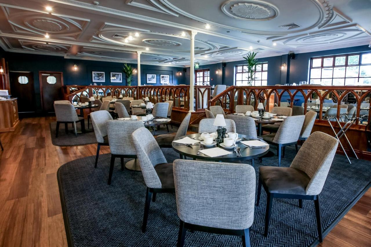 Bredbury Hall Hotel 스톡포트 외부 사진