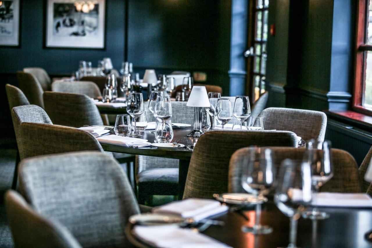 Bredbury Hall Hotel 스톡포트 외부 사진
